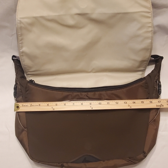 Gregory Messenger Style Courier Bag 15" X 10" Shoulder Strap Water Resistant - Picture 4 of 9